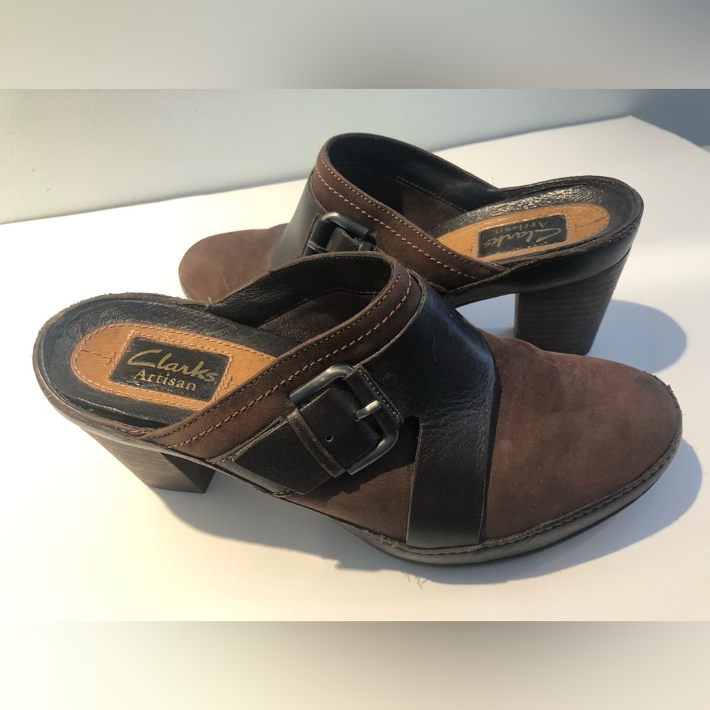 Clarks 7 brown leather suede high heel mules slip on shoes. Like new